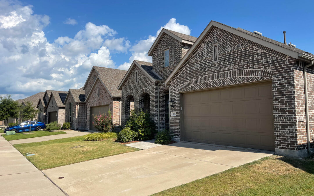 Why Late Summer Is a Great Time for Garage Door Maintenance